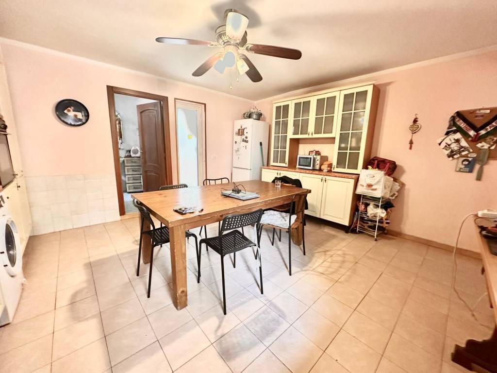 appartamento in vendita a Napoli in zona Centro Antico