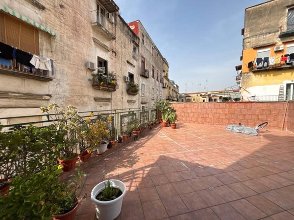 appartamento in vendita a Napoli