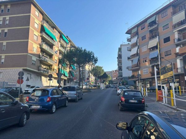 appartamento in vendita a Napoli in zona Capodimonte / Colli Aminei