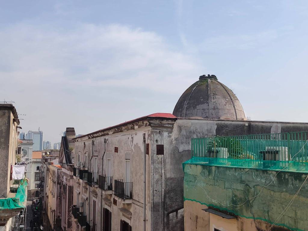 appartamento in vendita a Napoli in zona San Lorenzo