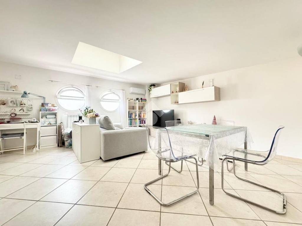 appartamento in vendita a Napoli in zona Fuorigrotta