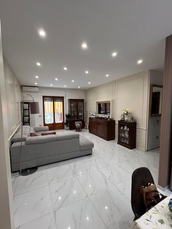 appartamento in vendita a Napoli in zona Capodimonte / Colli Aminei