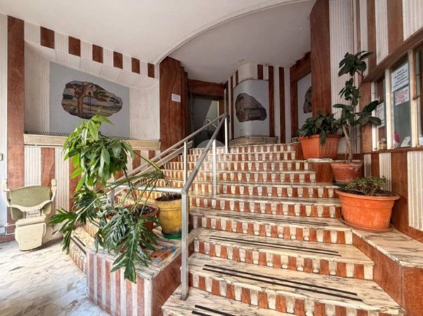 appartamento in vendita a Napoli in zona Arenella