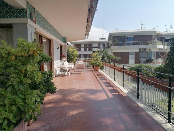 appartamento in vendita a Napoli in zona Posillipo