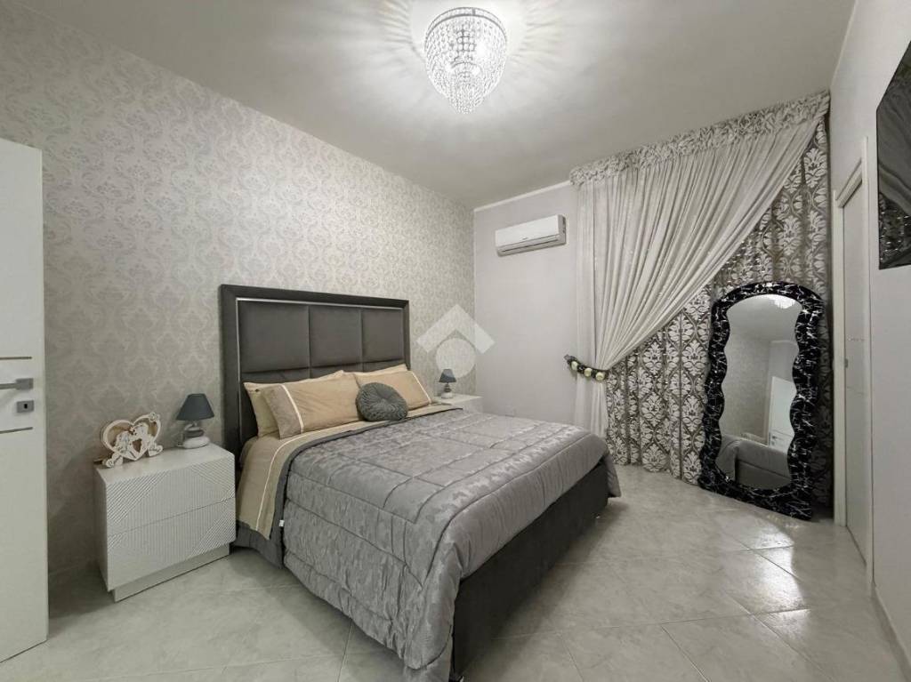 appartamento in vendita a Napoli in zona Secondigliano