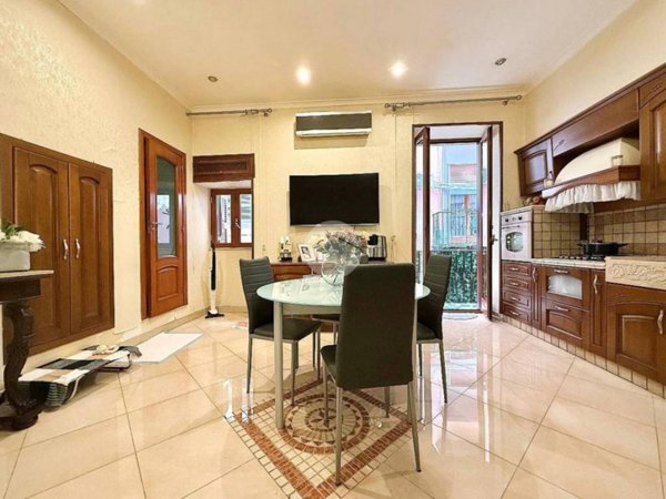 appartamento in vendita a Napoli