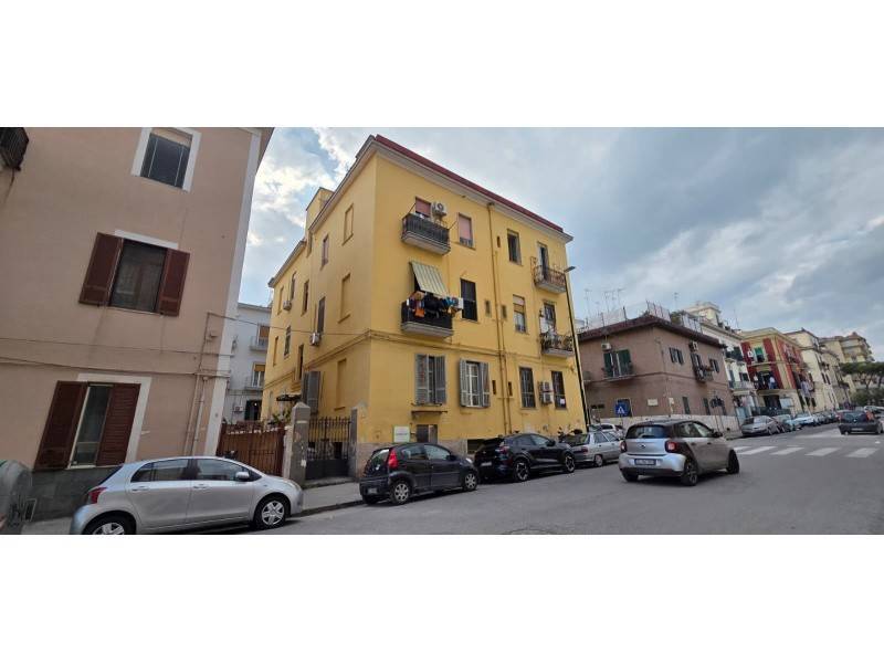 appartamento in vendita a Napoli in zona Pendino / San Giuseppe
