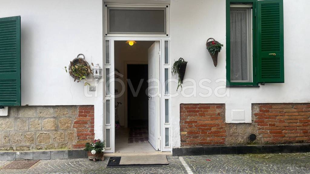 appartamento in vendita a Napoli in zona Posillipo