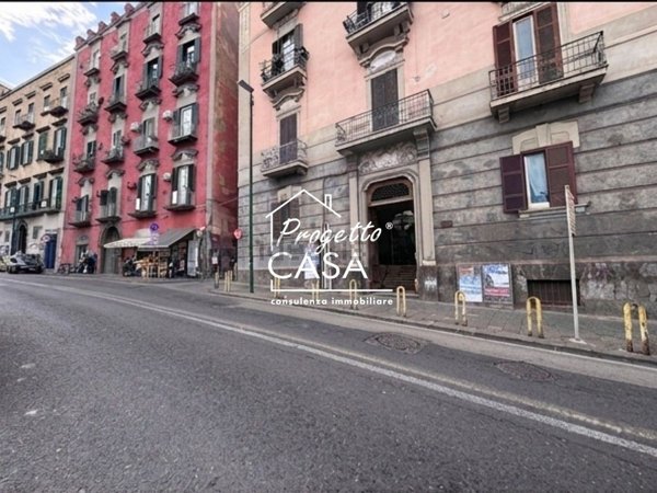 appartamento in vendita a Napoli in zona Avvocata