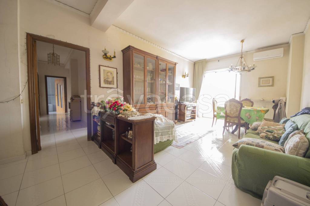 appartamento in vendita a Napoli in zona Poggioreale