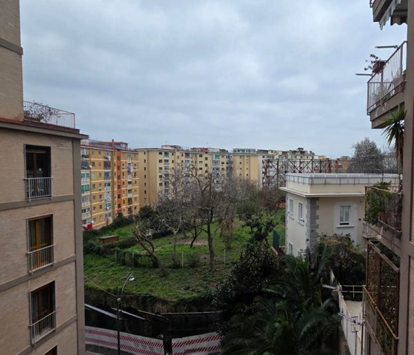 appartamento in vendita a Napoli in zona Vomero