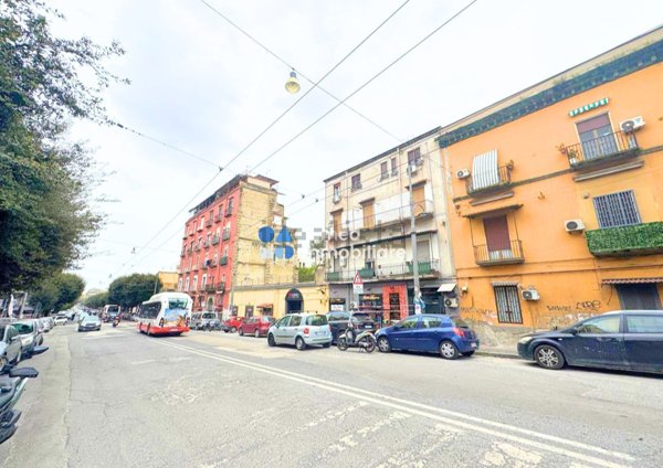 appartamento in vendita a Napoli in zona Stella