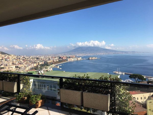 appartamento in vendita a Napoli in zona Posillipo