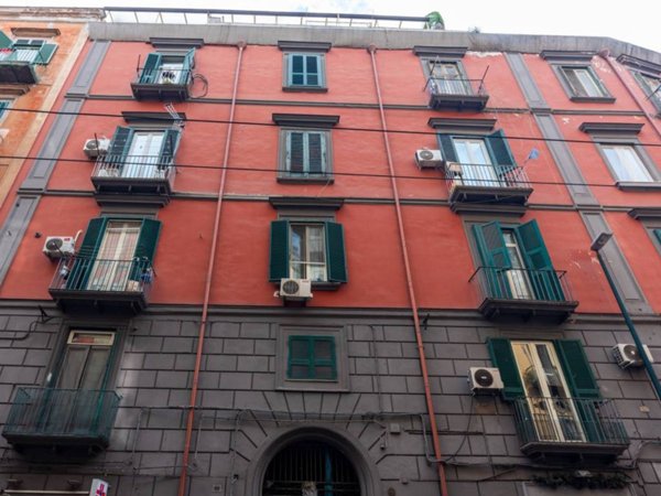 appartamento in vendita a Napoli in zona Avvocata