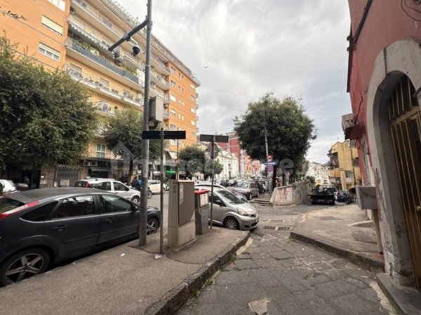 appartamento in vendita a Napoli in zona Stella