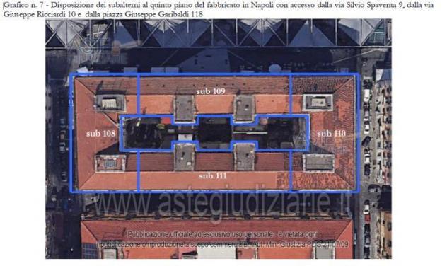 locale commerciale in vendita a Napoli in zona Pendino / San Giuseppe