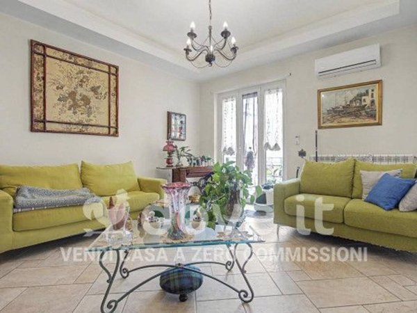 appartamento in vendita a Napoli in zona Stella