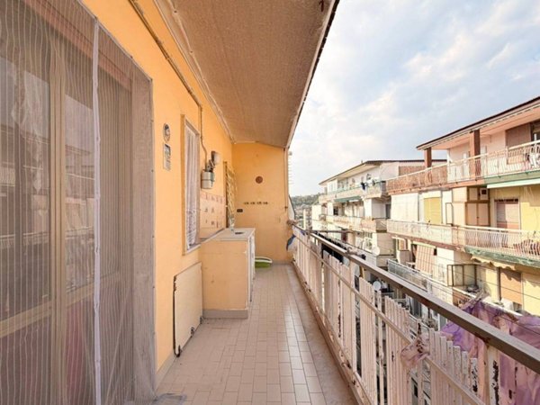 appartamento in vendita a Napoli in zona Pianura
