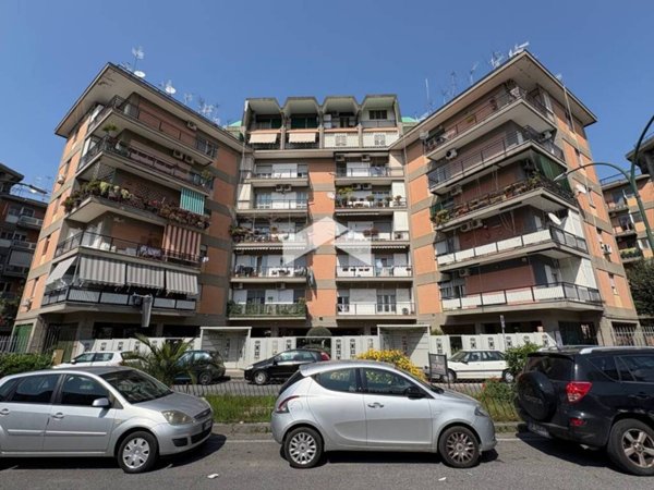 appartamento in vendita a Napoli in zona Ponticelli