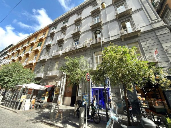 appartamento in vendita a Napoli in zona Pendino / San Giuseppe