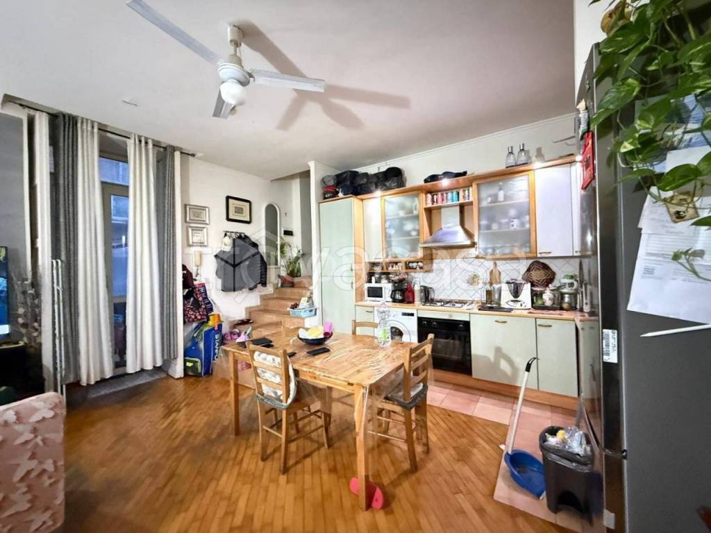 appartamento in vendita a Napoli in zona Mercato