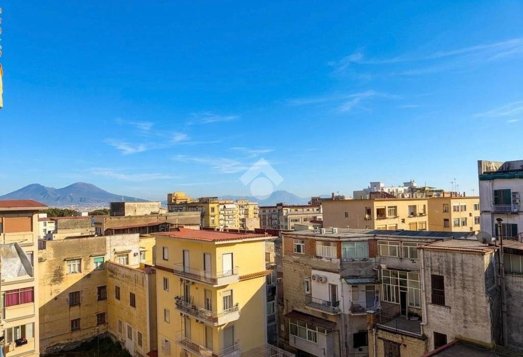 appartamento in vendita a Napoli in zona Capodimonte / Colli Aminei