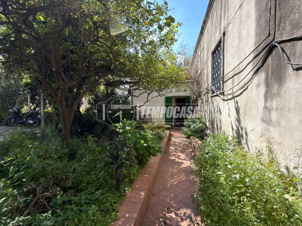 appartamento in vendita a Napoli in zona Avvocata