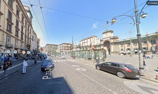 appartamento in vendita a Napoli