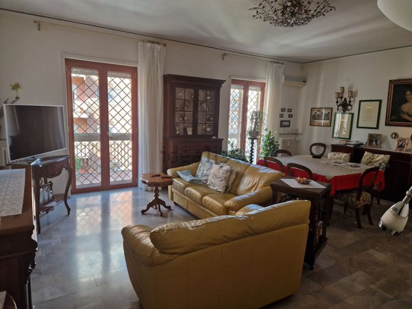 appartamento in vendita a Napoli in zona Capodimonte / Colli Aminei