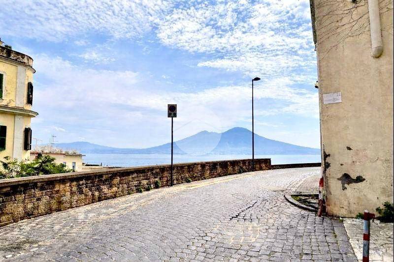 appartamento in vendita a Napoli in zona Posillipo