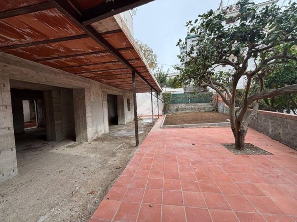 appartamento in vendita a Napoli in zona Posillipo