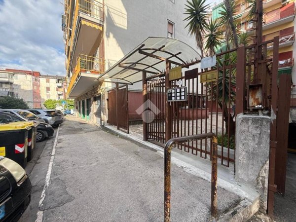 appartamento in vendita a Napoli in zona Secondigliano