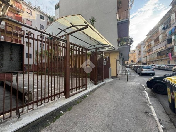 appartamento in vendita a Napoli in zona Secondigliano