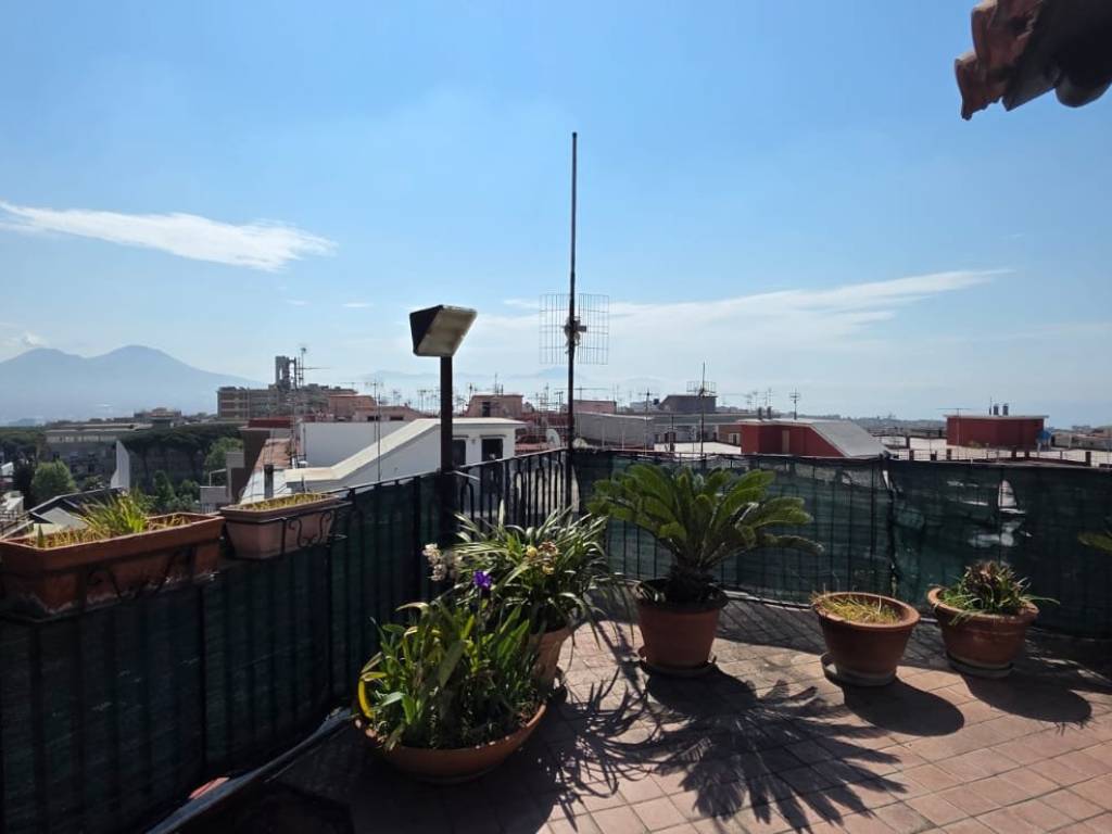 appartamento in vendita a Napoli in zona Camaldoli