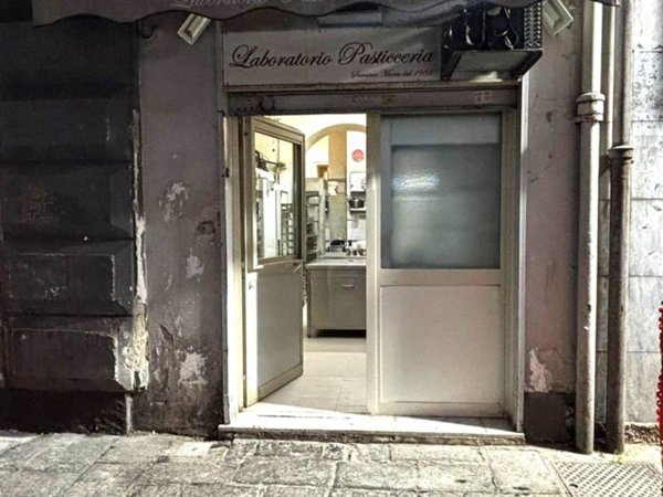 negozio in vendita a Napoli