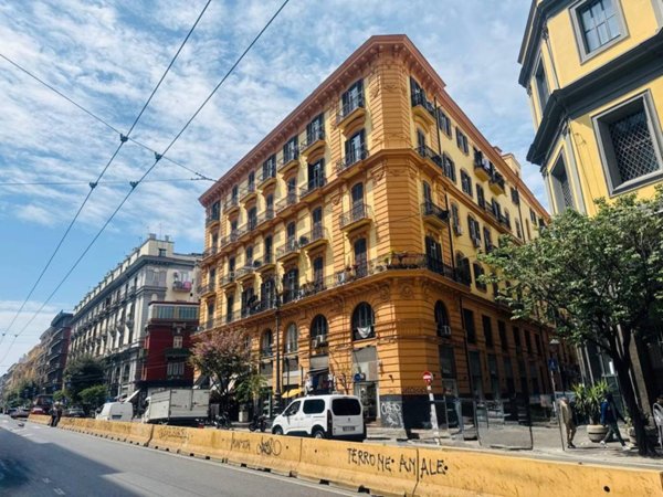 appartamento in vendita a Napoli in zona Pendino / San Giuseppe