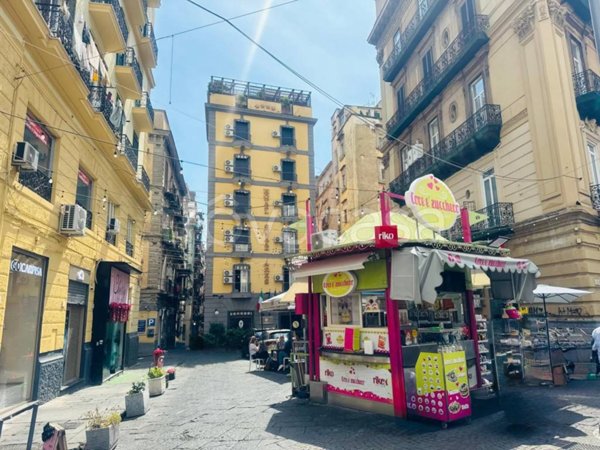 appartamento in vendita a Napoli in zona Pendino / San Giuseppe