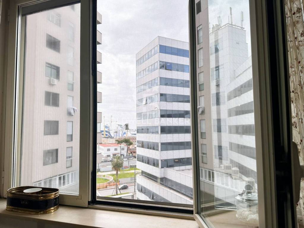 appartamento in vendita a Napoli in zona Mercato