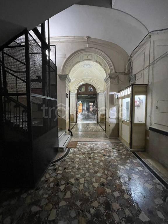 appartamento in vendita a Napoli in zona Pendino / San Giuseppe