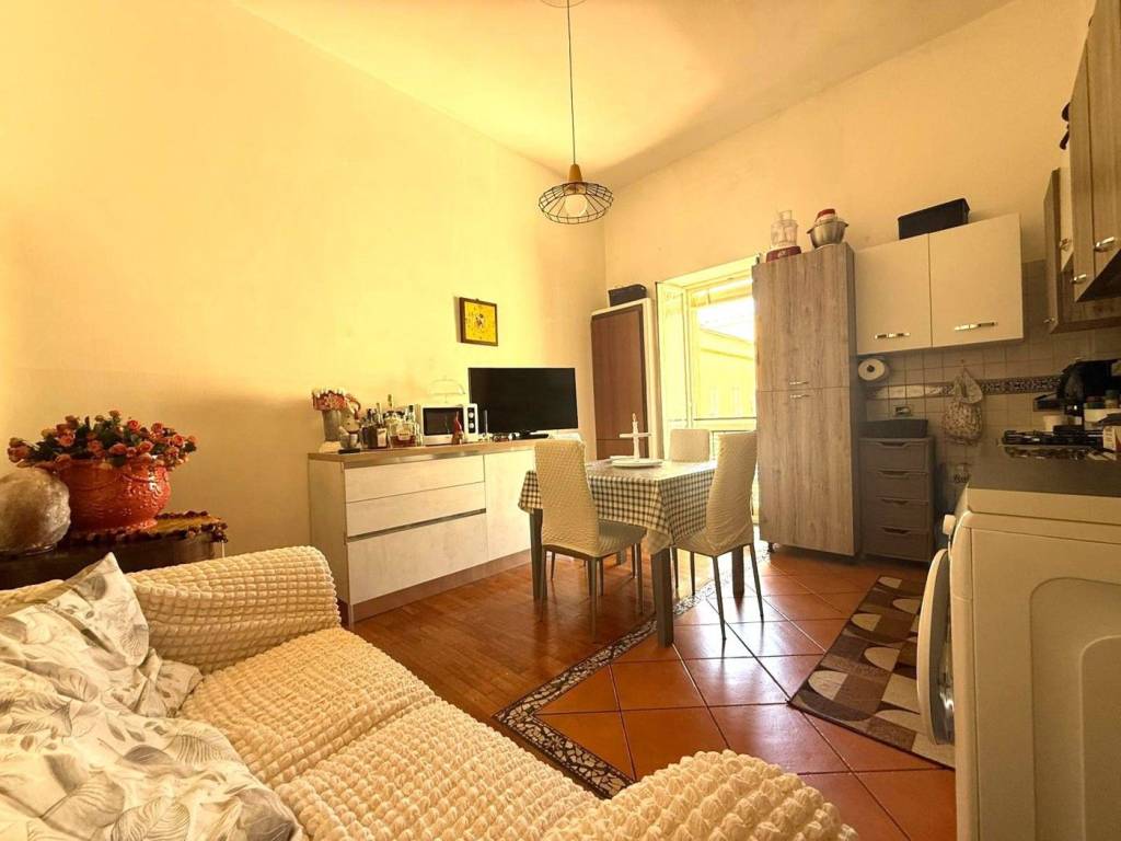 appartamento in vendita a Napoli