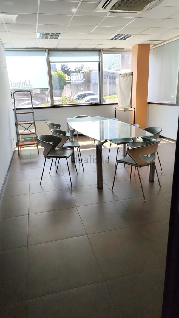 ufficio in vendita a Napoli in zona Poggioreale