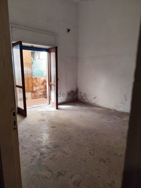 appartamento in vendita a Napoli in zona Bagnoli