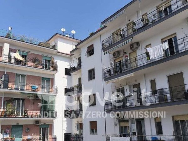 appartamento in vendita a Napoli in zona Bagnoli