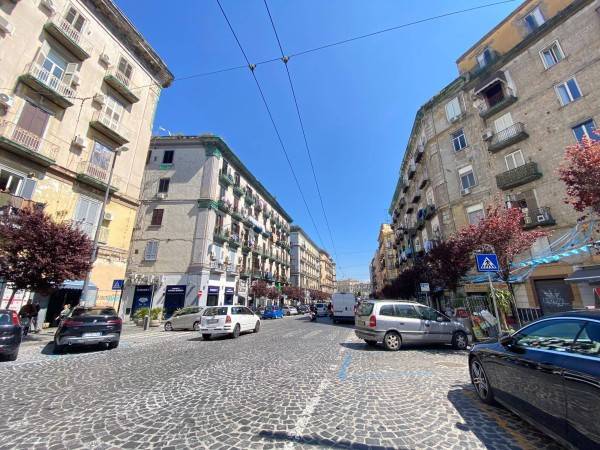 appartamento in vendita a Napoli in zona Pendino / San Giuseppe
