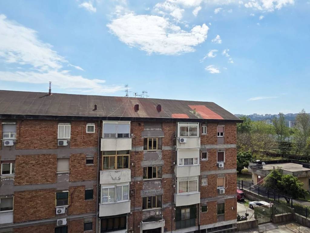 appartamento in vendita a Napoli in zona Soccavo