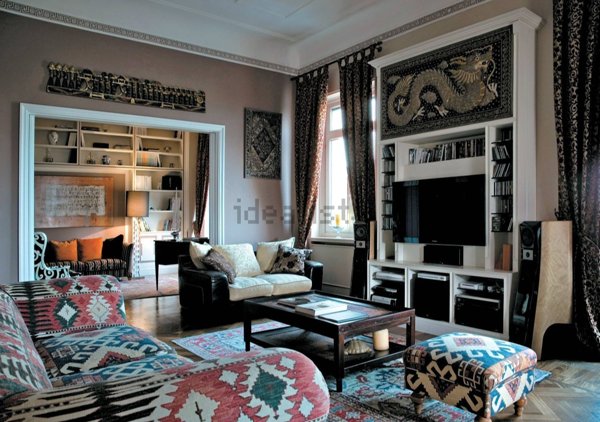 appartamento in vendita a Napoli in zona Chiaia