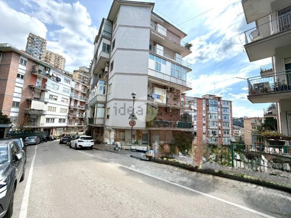 appartamento in vendita a Napoli in zona Fuorigrotta