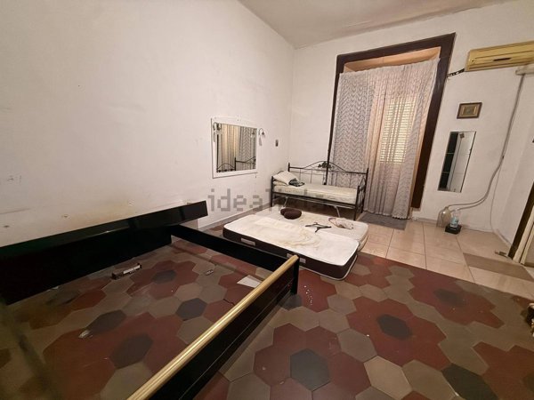 appartamento in vendita a Napoli in zona Pendino / San Giuseppe