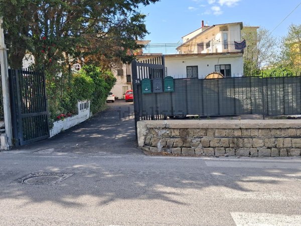 appartamento in vendita a Napoli in zona Chiaiano