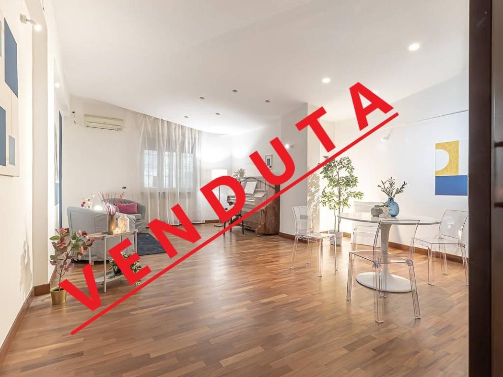 appartamento in vendita a Napoli in zona Vomero